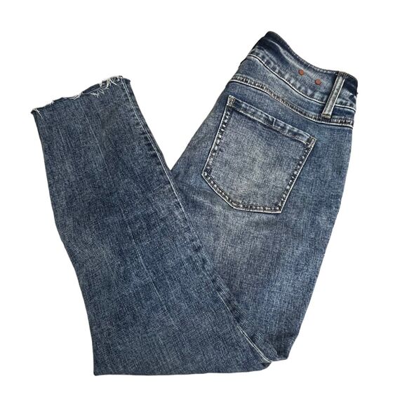 Cabi‎ Womens Acid Wash Mid Wash Distressed Cinch Skinny Cropped Jeans Size 4 - Picture 1 of 8